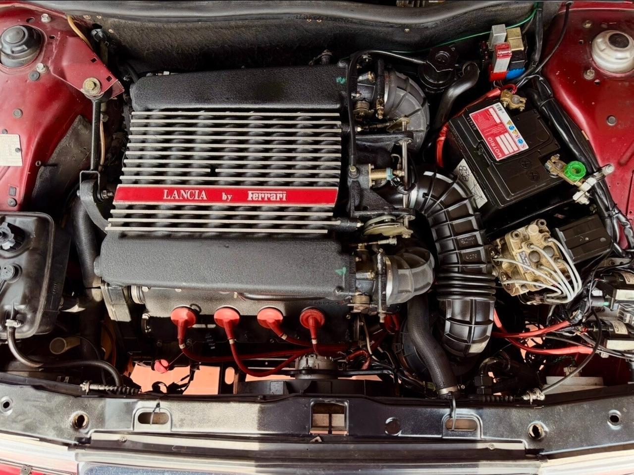 Lancia Thema Ferrari 8:32 V8