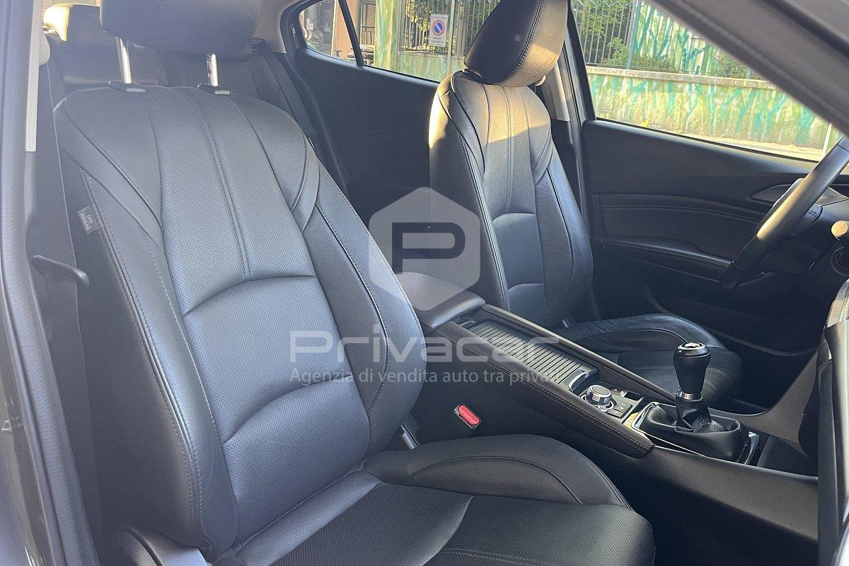 MAZDA Mazda3 1.5 Skyactiv-D Exceed