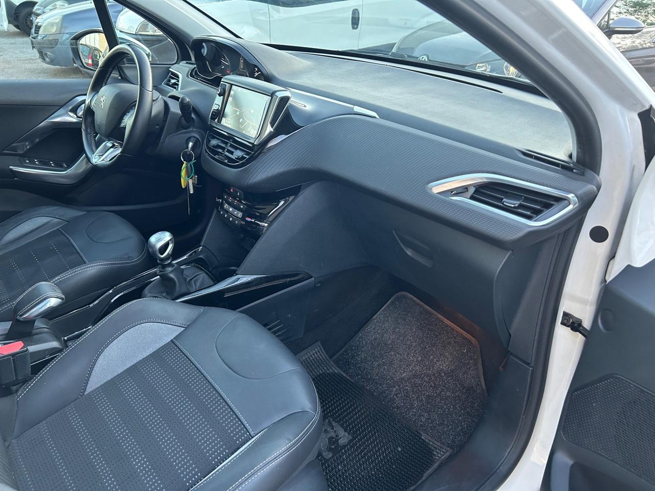 Peugeot 2008 BlueHDi 120 S&S Black Matt