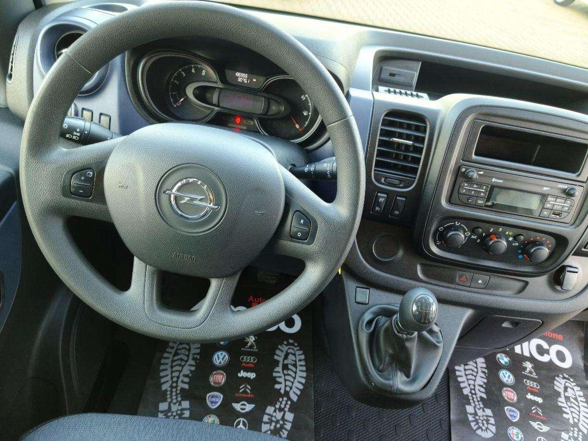 Opel Vivaro 9 Posti Passo Lungo + Gancio Traino