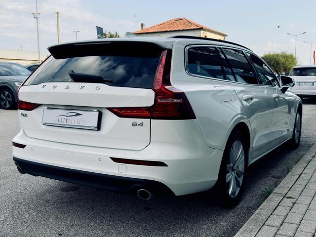 VOLVO V60 B4 (d) Geartronic Momentum SENZA VINCOLI