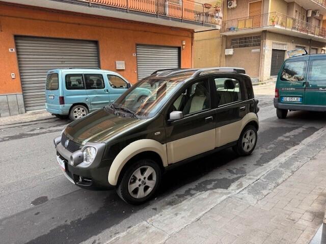 Fiat Panda 1.3 MJT 16V 4x4 Cross