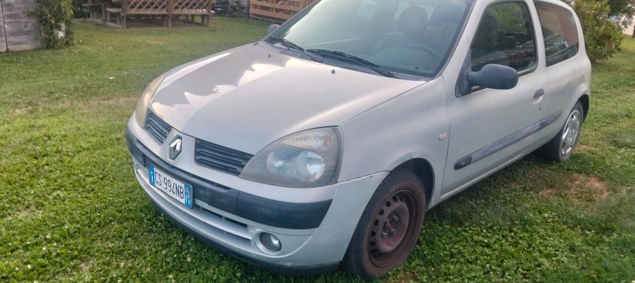 Renault Clio 1.2 cat 3 porte Confort Autentiche