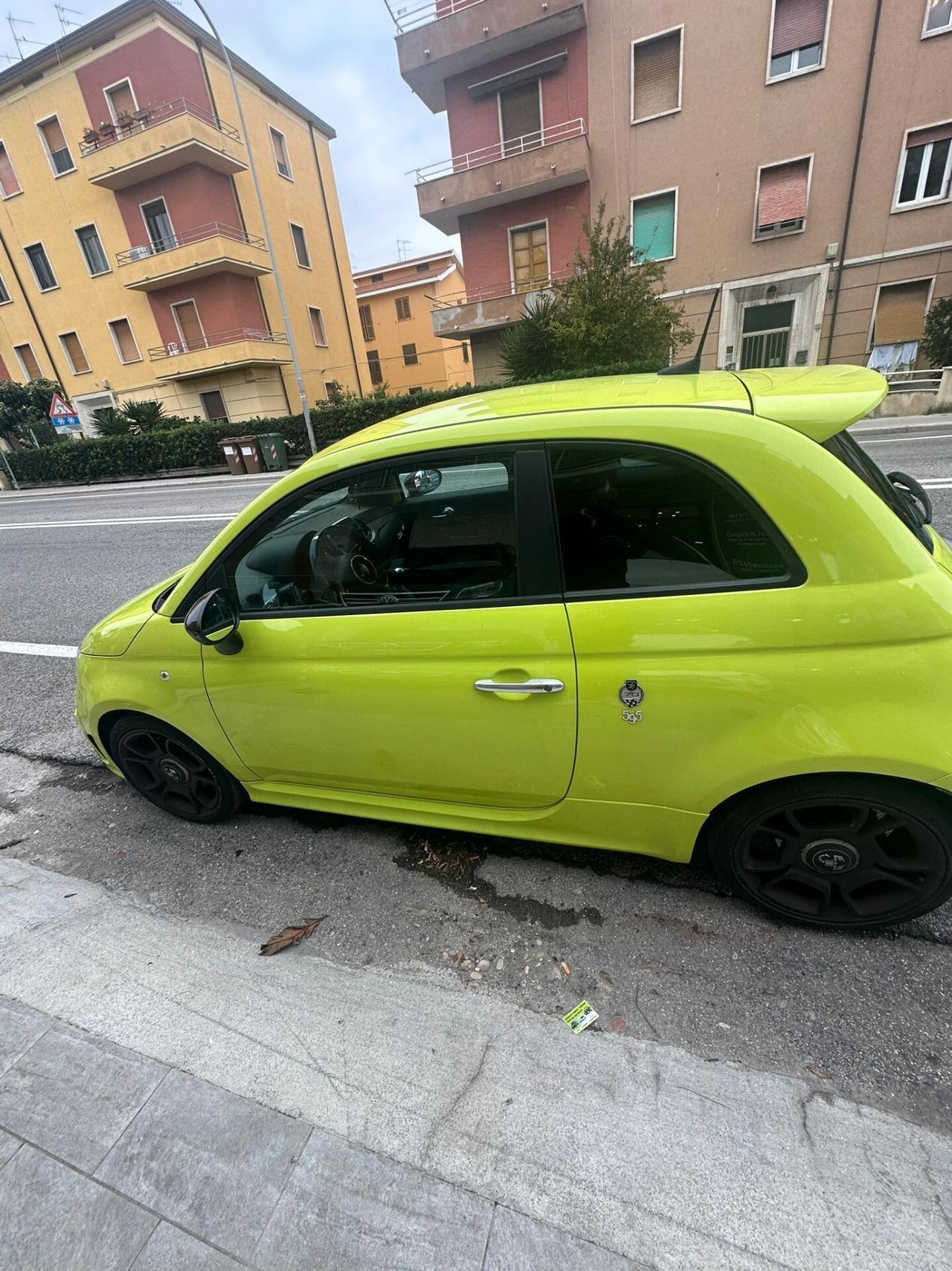 Fiat 500 Abarth TURBO T-JET PISTA