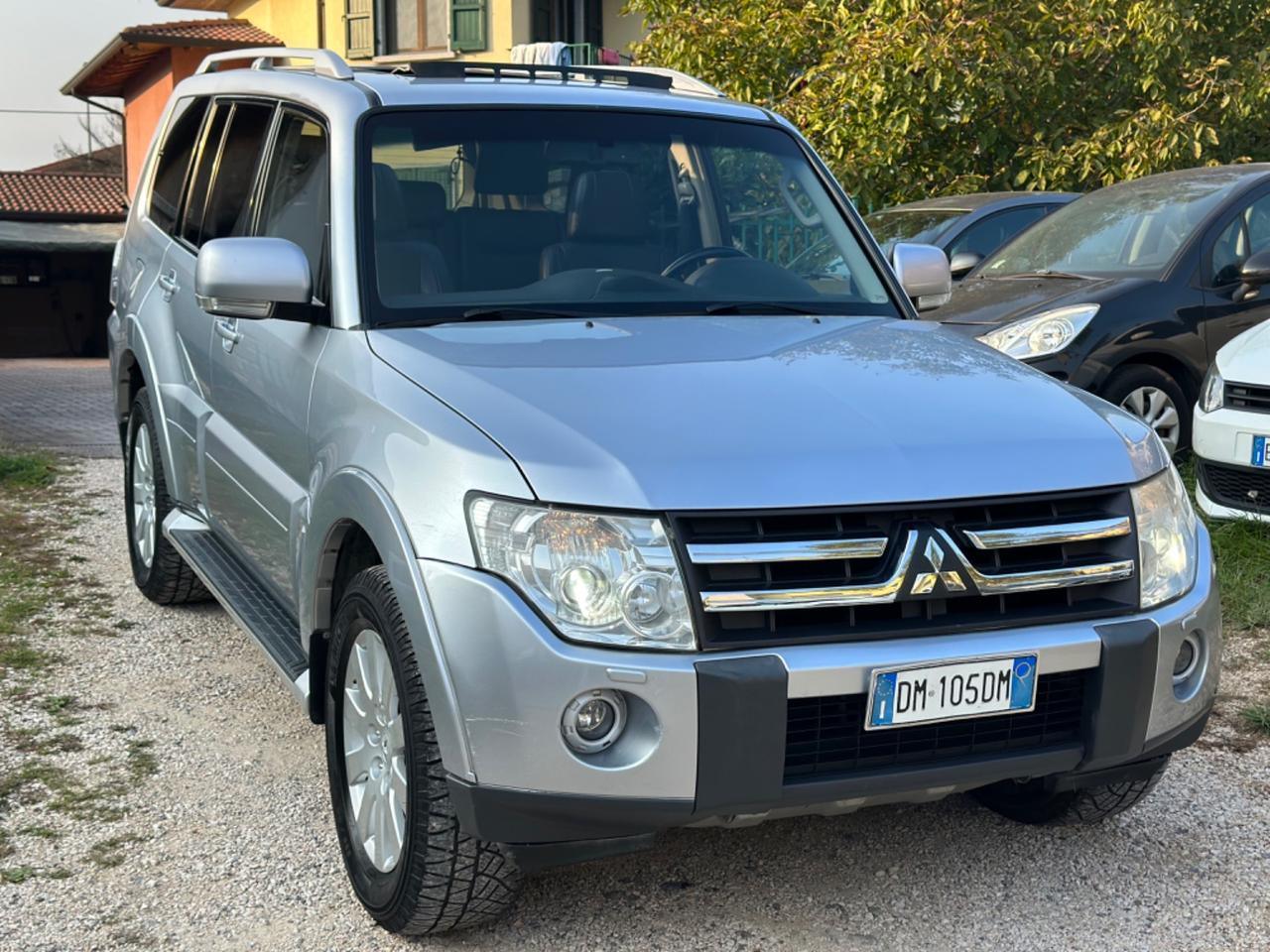 Mitsubishi PAJERO 3.2 DI-D 7POSTI TETTO 16V 5P INSTYLE
