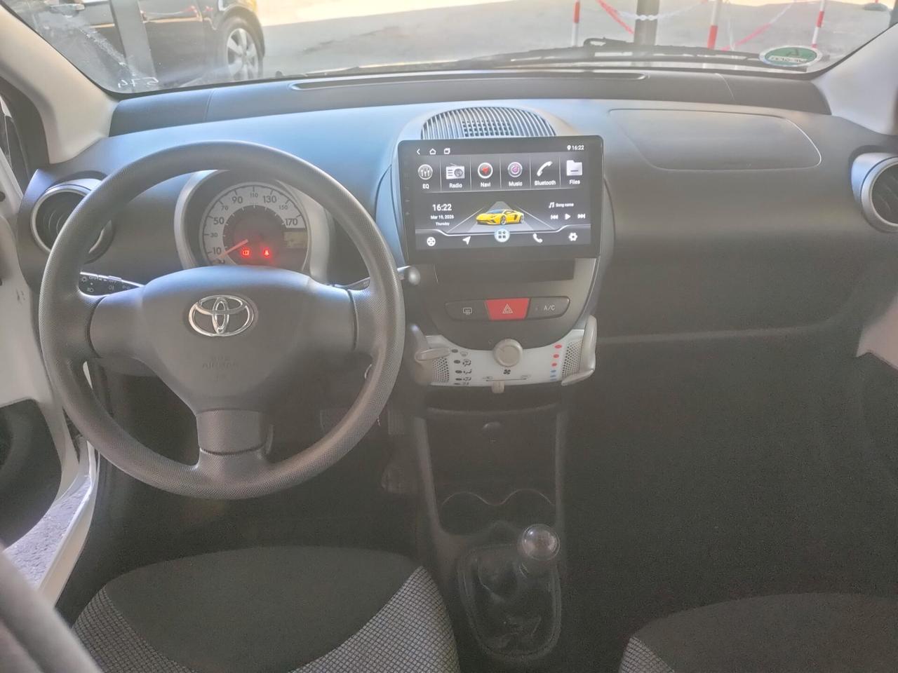 Toyota Aygo 1.0 12V VVT-i 3 porte Lounge Connect MMT