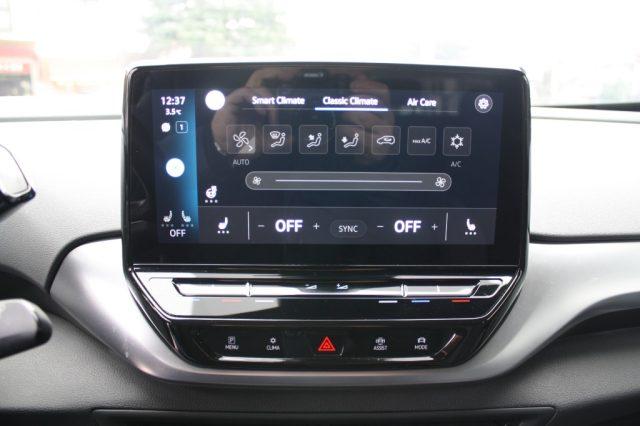 VOLKSWAGEN ID.4 Pro Performance