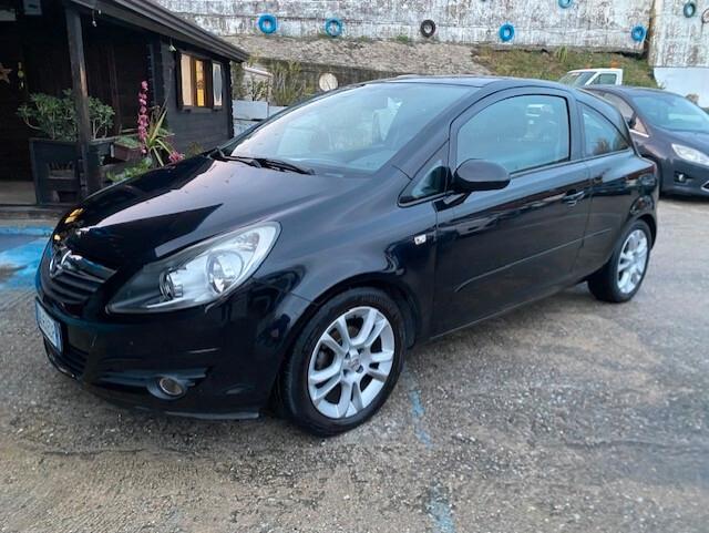 Opel Corsa 1.2 3 porte Club