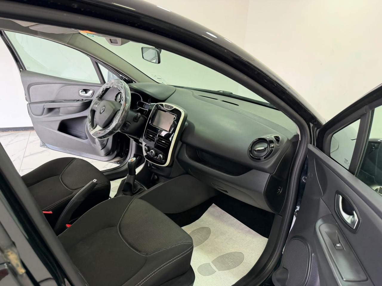 Renault Clio 1.2 75CV 5 porte Life