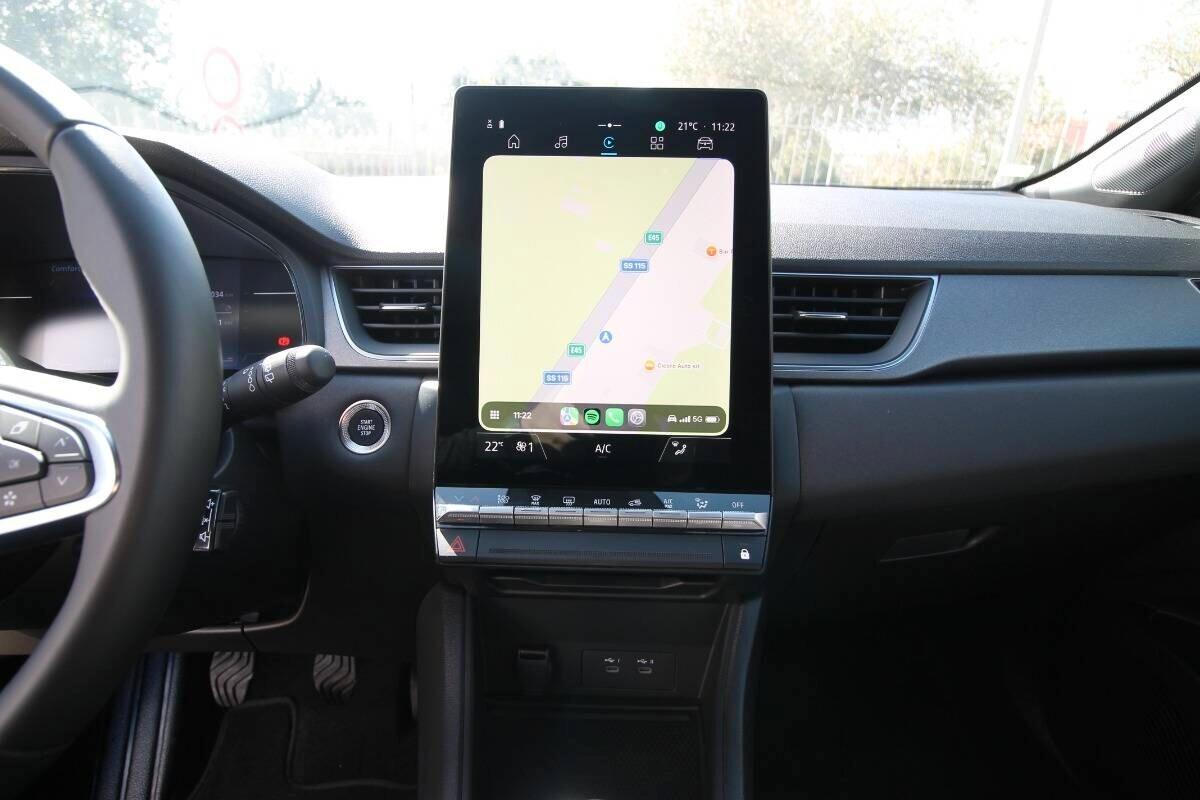 Renault Captur TCe 90 Techno 18.000KM|2025