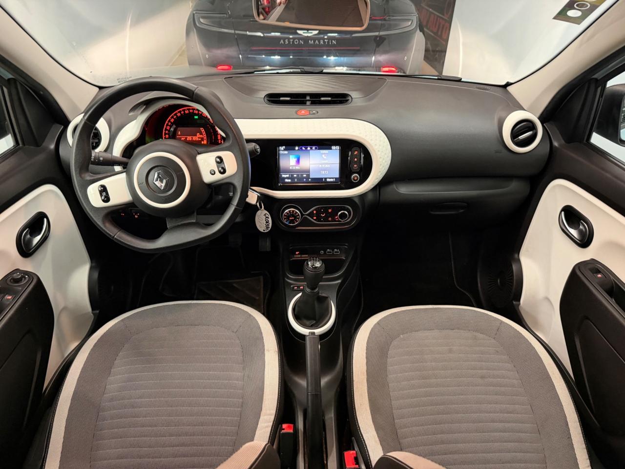 Renault Twingo Zen 65 OK NEOPATENTATI -063-