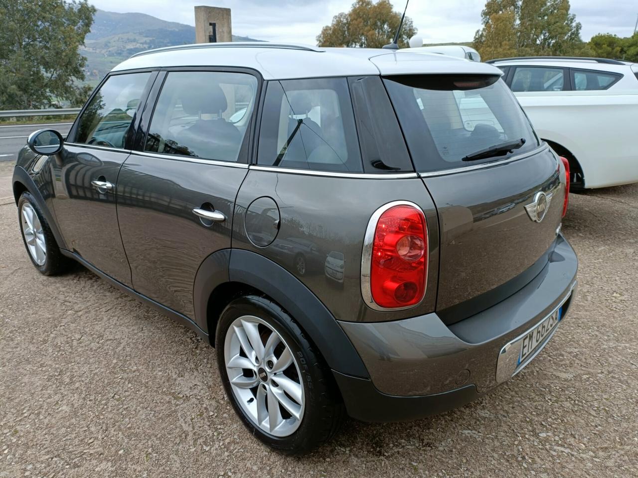 Mini Cooper 1.6 D Countryman - 2012