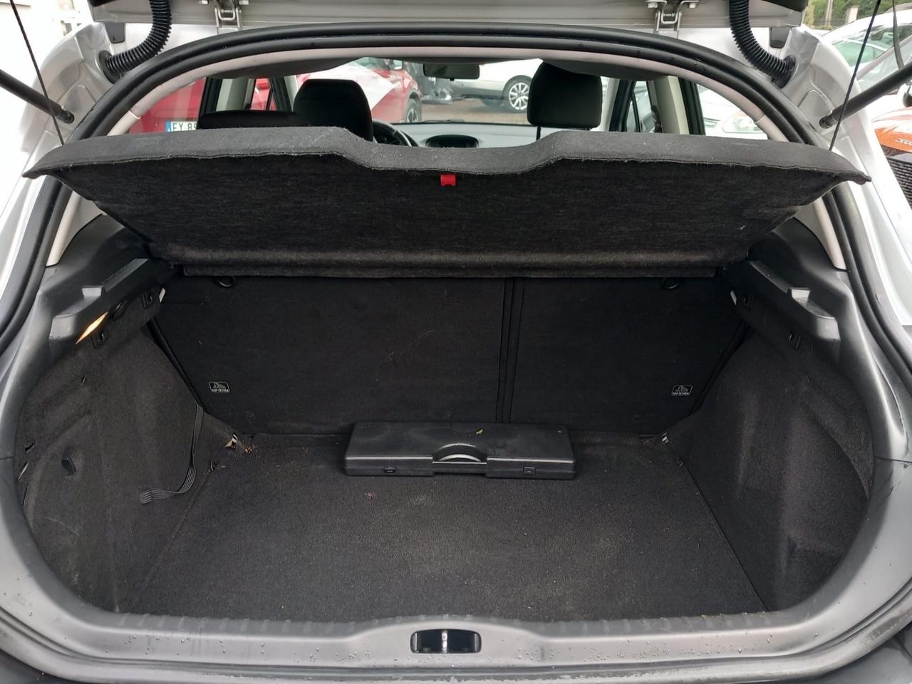 Peugeot 308 1.6 VTi 120CV 5p. Tecno