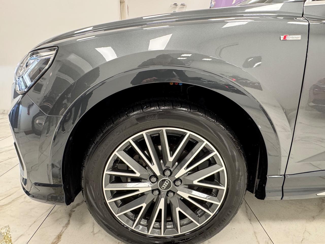 Audi Q3 35 TDI S tronic line edition