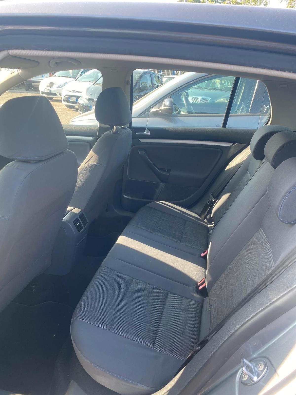 Volkswagen Golf 1.9 TDI DPF 5p. 5m. GT Sport