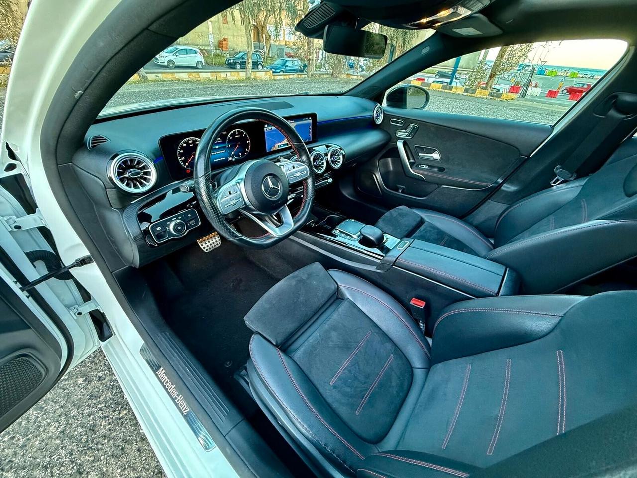 MERCEDES-BENZ A 200 D 150 CV AMG PREMIUM PLUS IVA ESP