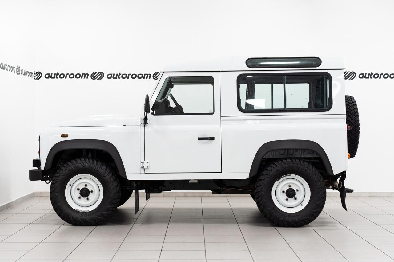 Land Rover Defender 90 2.2 TD4 Station Wagon N1