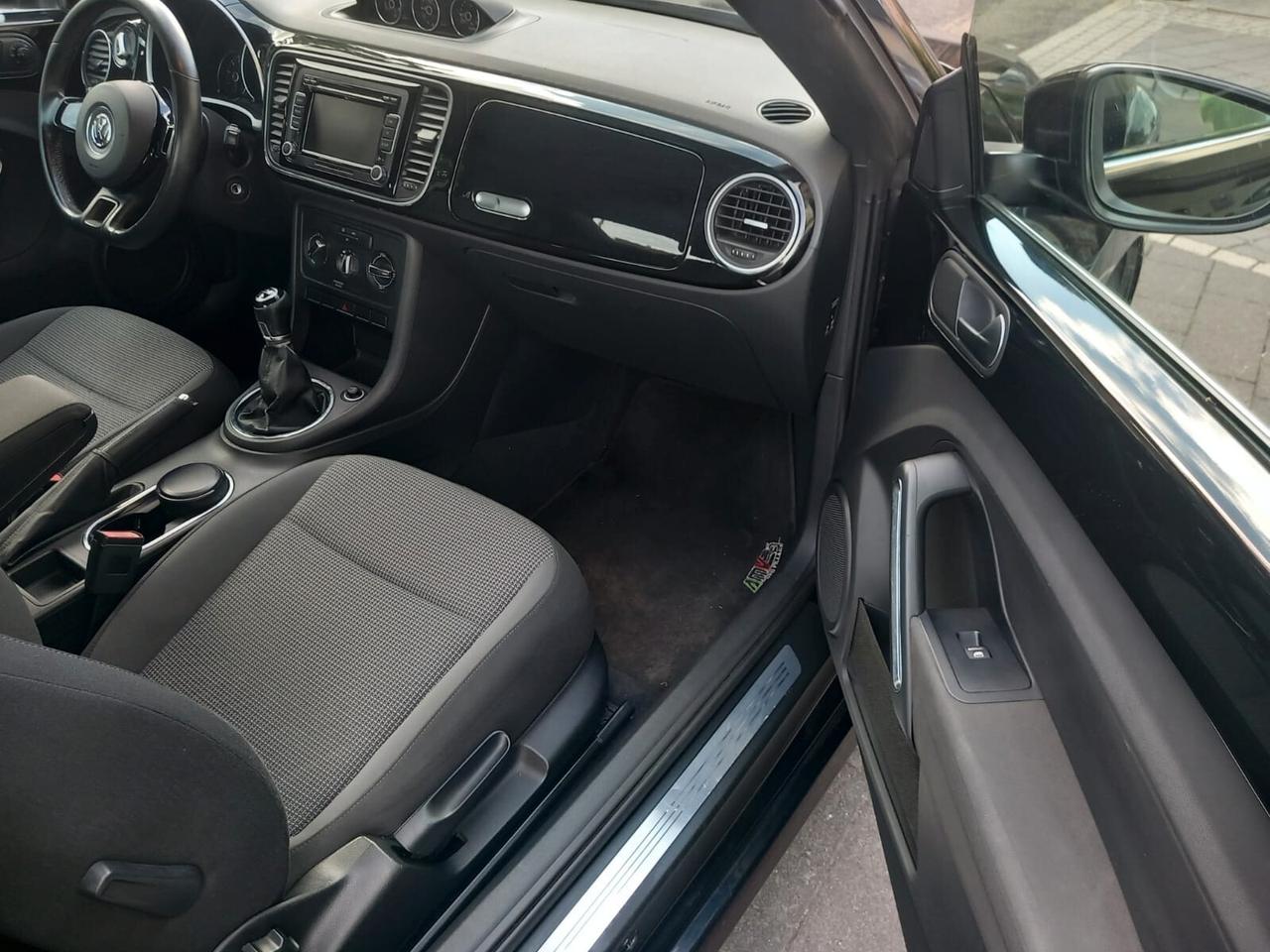 Volkswagen Maggiolino 1.6 TDI Design
