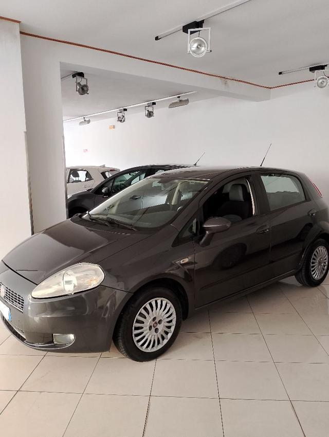 FIAT Grande Punto 1.3 MJT 75 CV 5 porte Dynamic