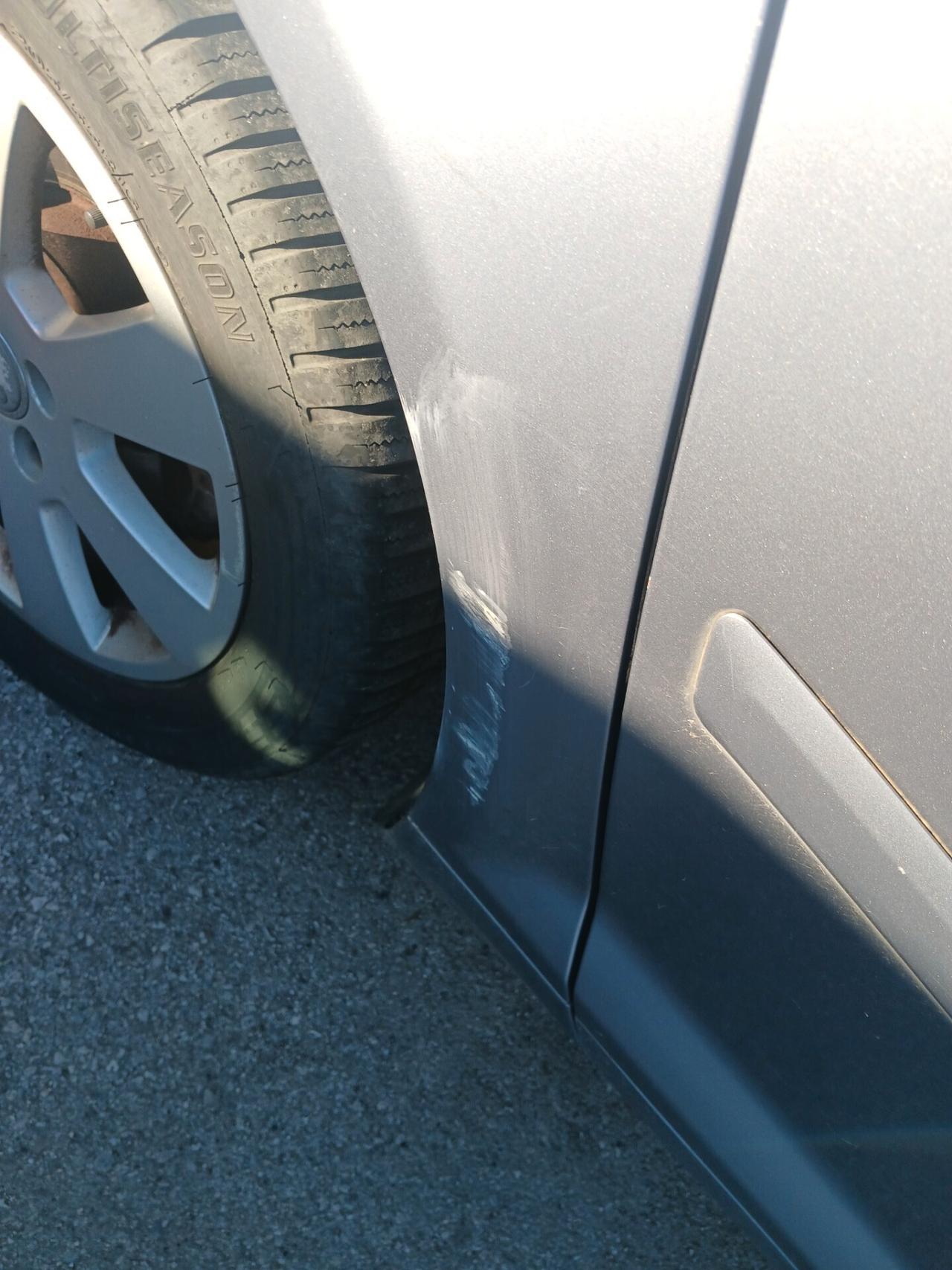 Audi A3 2.0 16V TDI Ambition model 2007 con mascherone