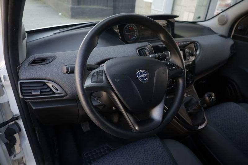 Lancia Ypsilon Lancia Ypsilon 1.0 FireFly 70cv S&S Hybrid SILVER 51KW ANNO 2022