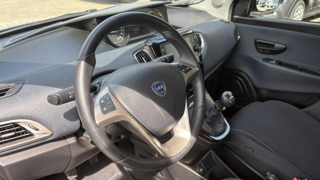 LANCIA Ypsilon 1.0 FF 5 porte S&S Hybrid Gold ** X NEOPATENTATI**