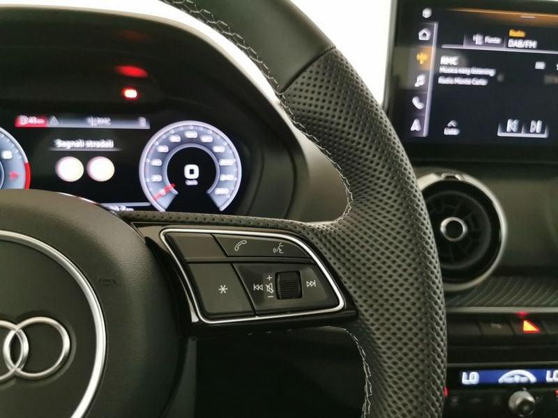 Audi Q2 35 1.5 tfsi Identity Black s-tronic