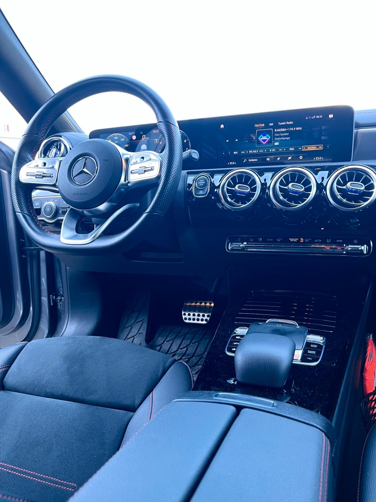 Mercedes-benz CLA 250 Automatic 4Matic Premium