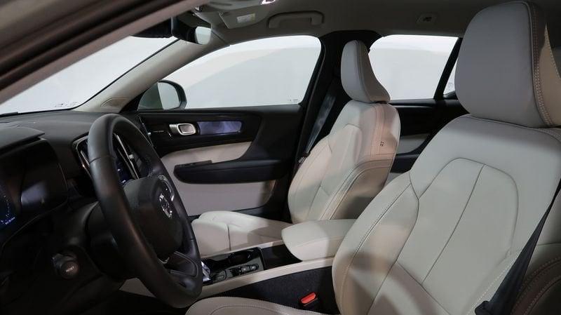 Volvo XC40 Recharge T5 Plug-in Hybrid Recharge Plus Bright