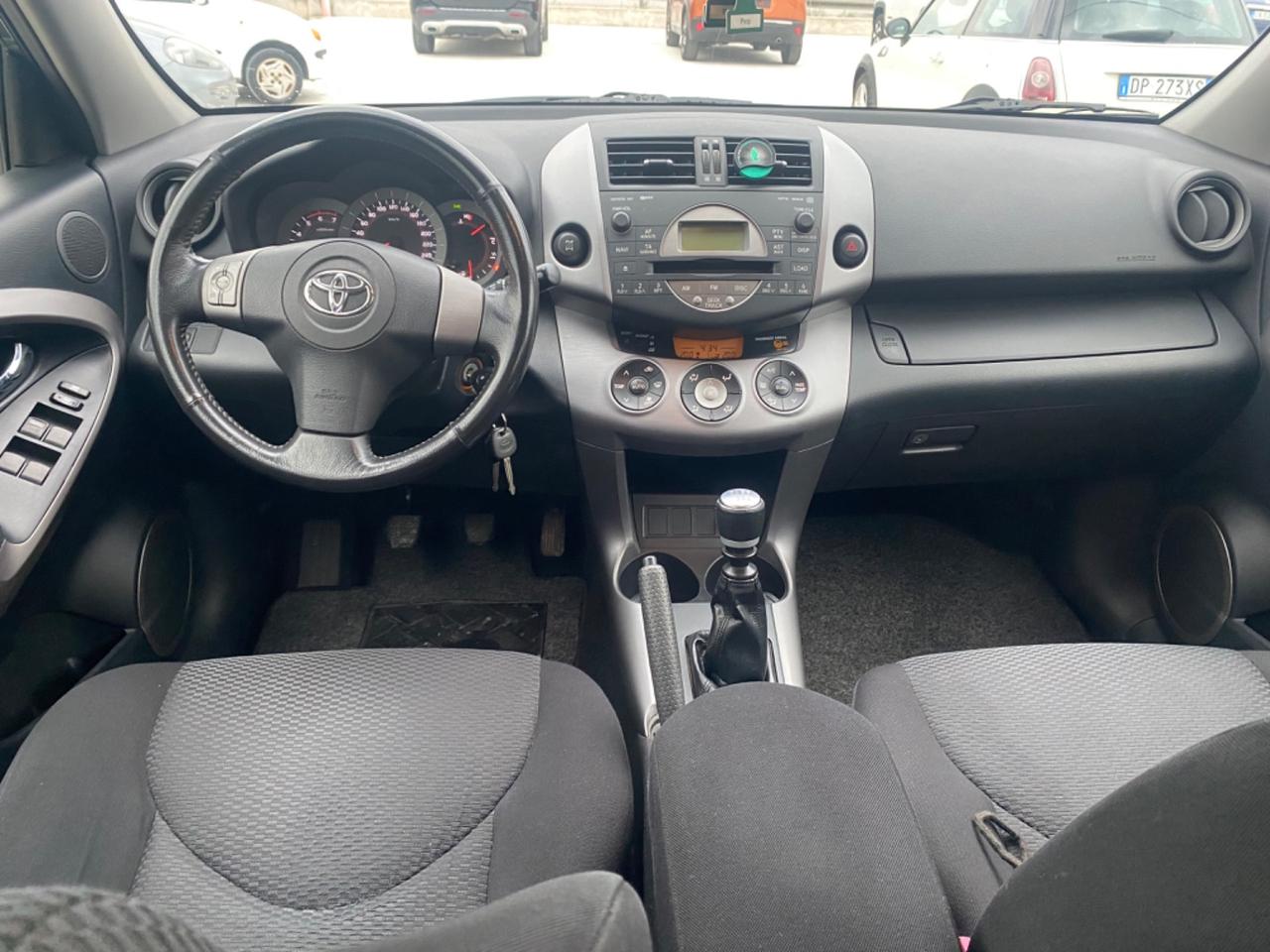 Toyota RAV 4 RAV4 2.2 D-4D 136 CV Luxury