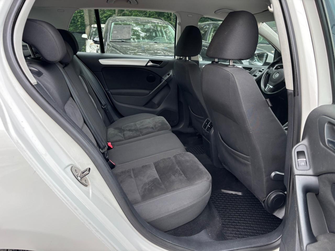 Volkswagen Golf 1.6 TDI 5p. Highline OK NEOPATENTATI