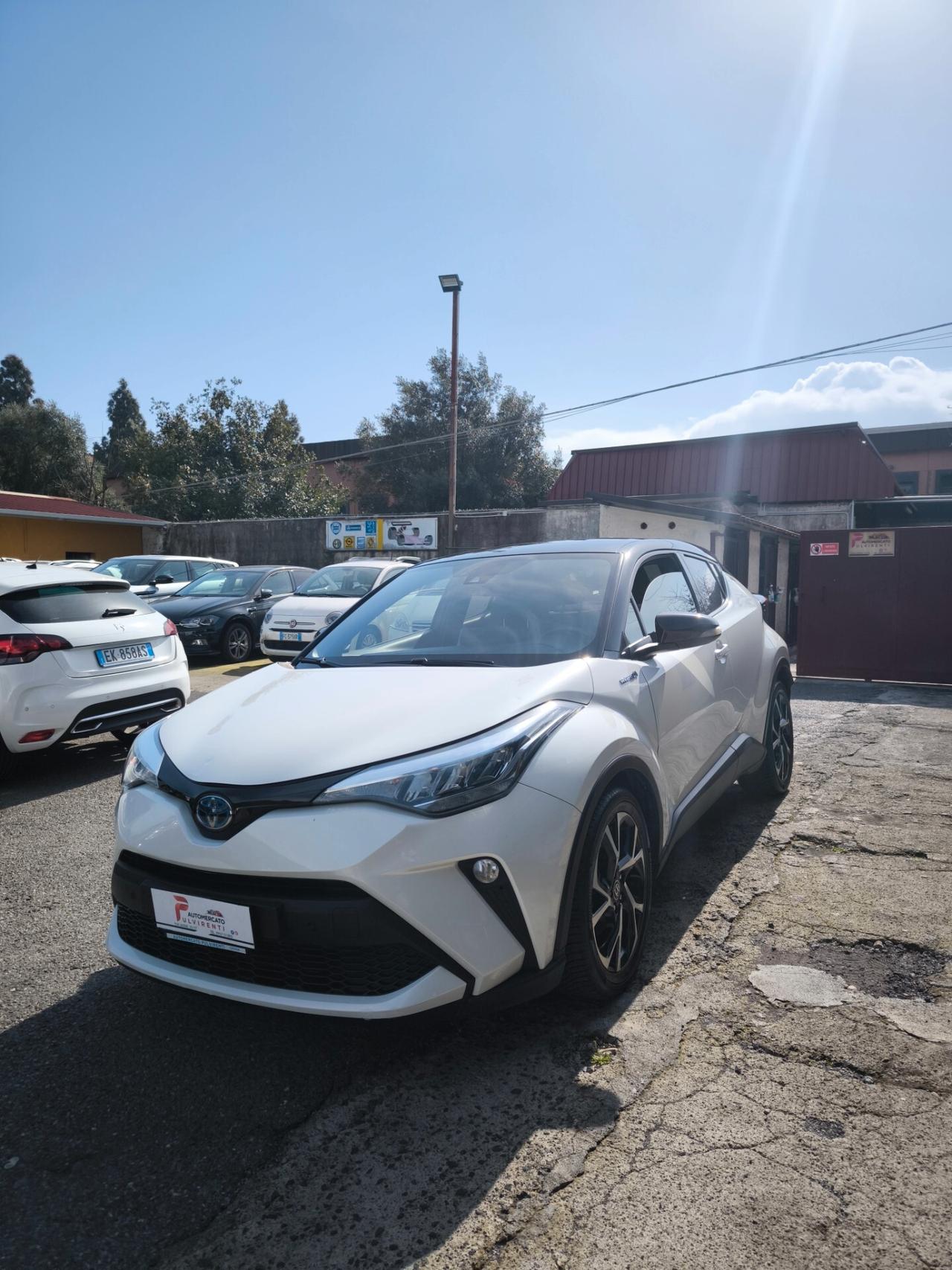 Toyota C-HR 2.0 Hybrid E-CVT Style