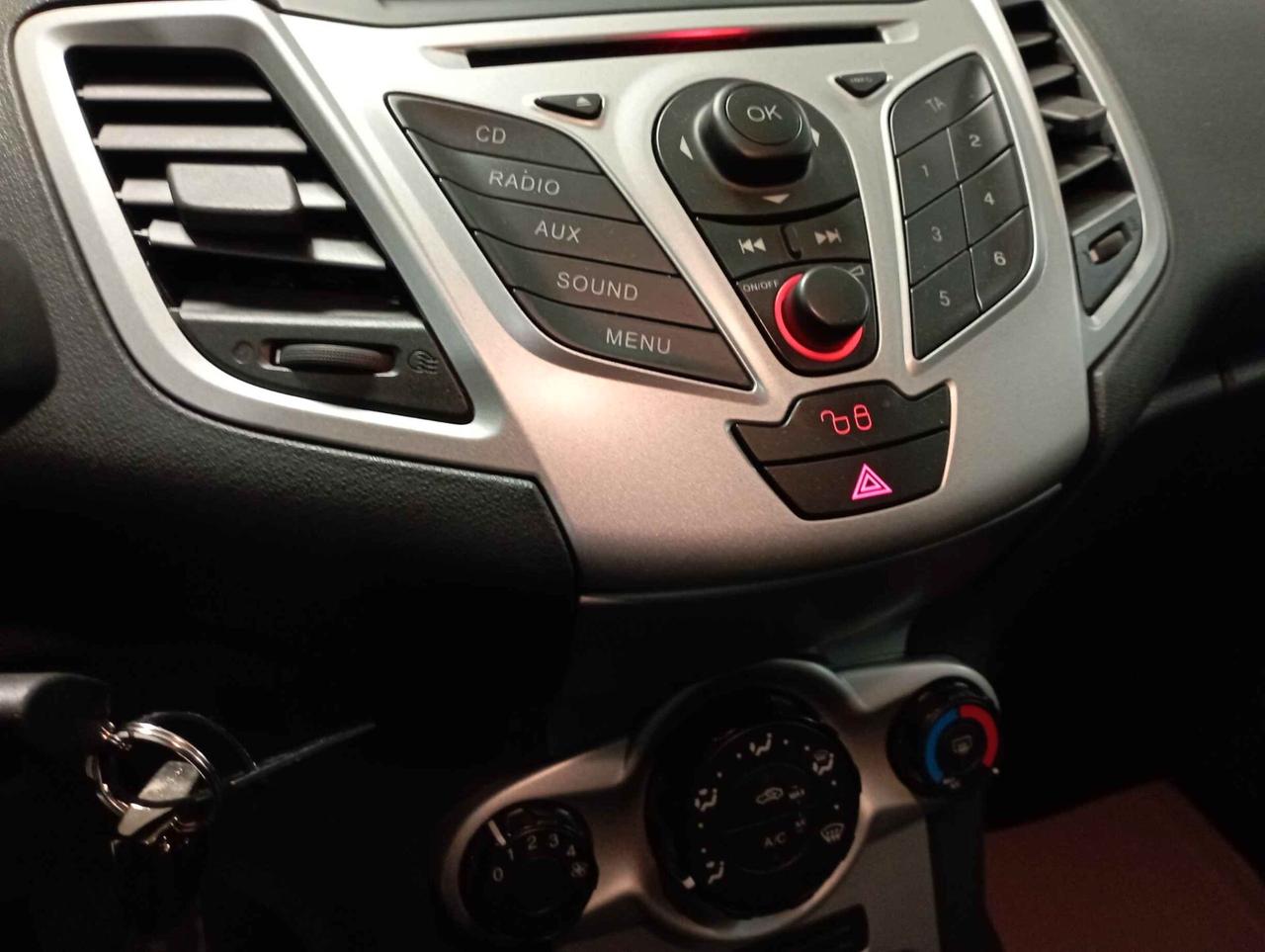 Ford Fiesta Ikon 1.2 60CV 5 porte