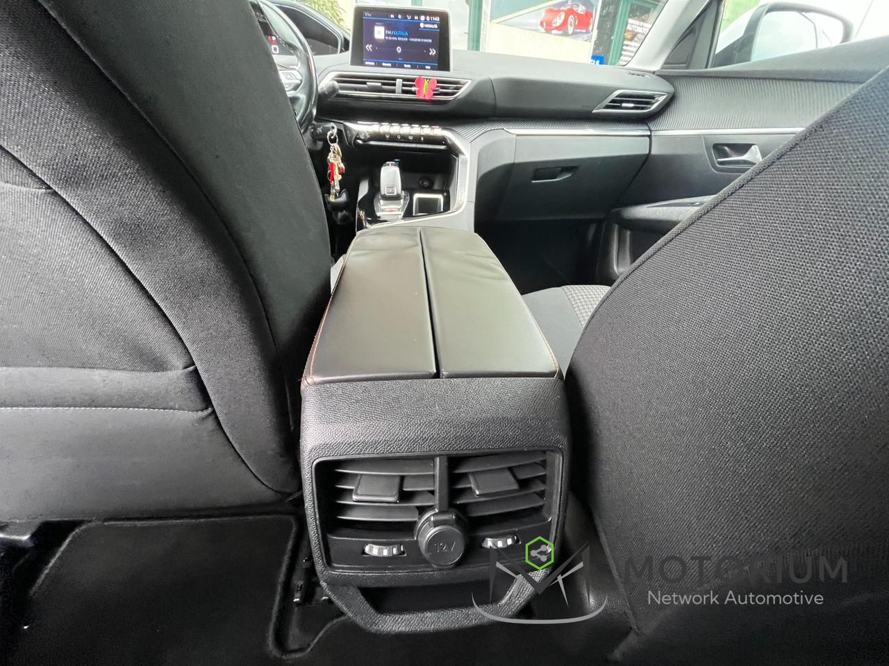 Peugeot 3008 BlueHDi 130 SeS EAT8