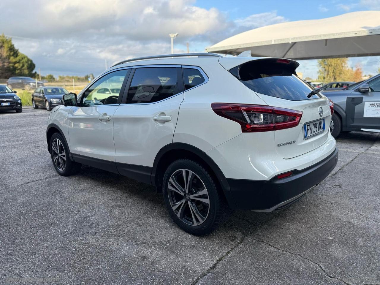 NISSAN Qashqai 1.5 dCi N-Connecta