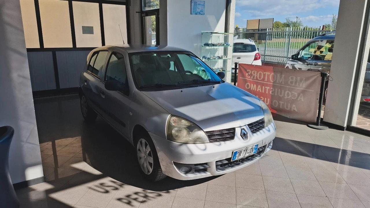 Renault Clio Storia 1.2 5 porte GPL Confort