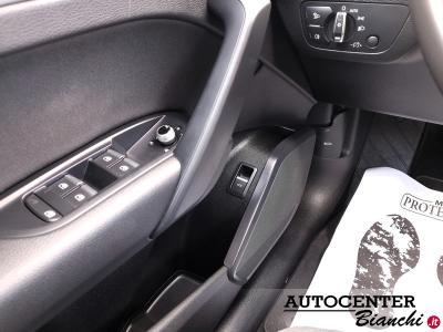 Audi Q5 40 2.0 tdi mhev 12V quattro s-tronic