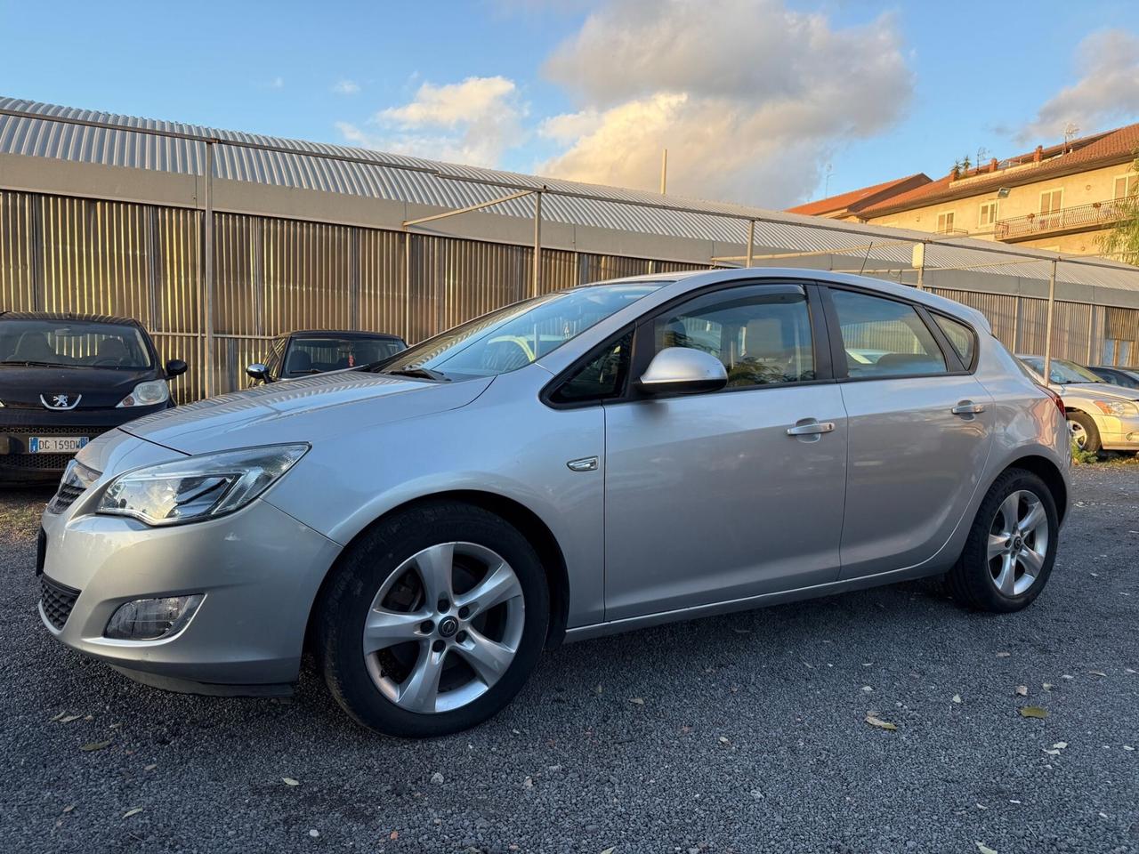 Opel Astra versione cosmo