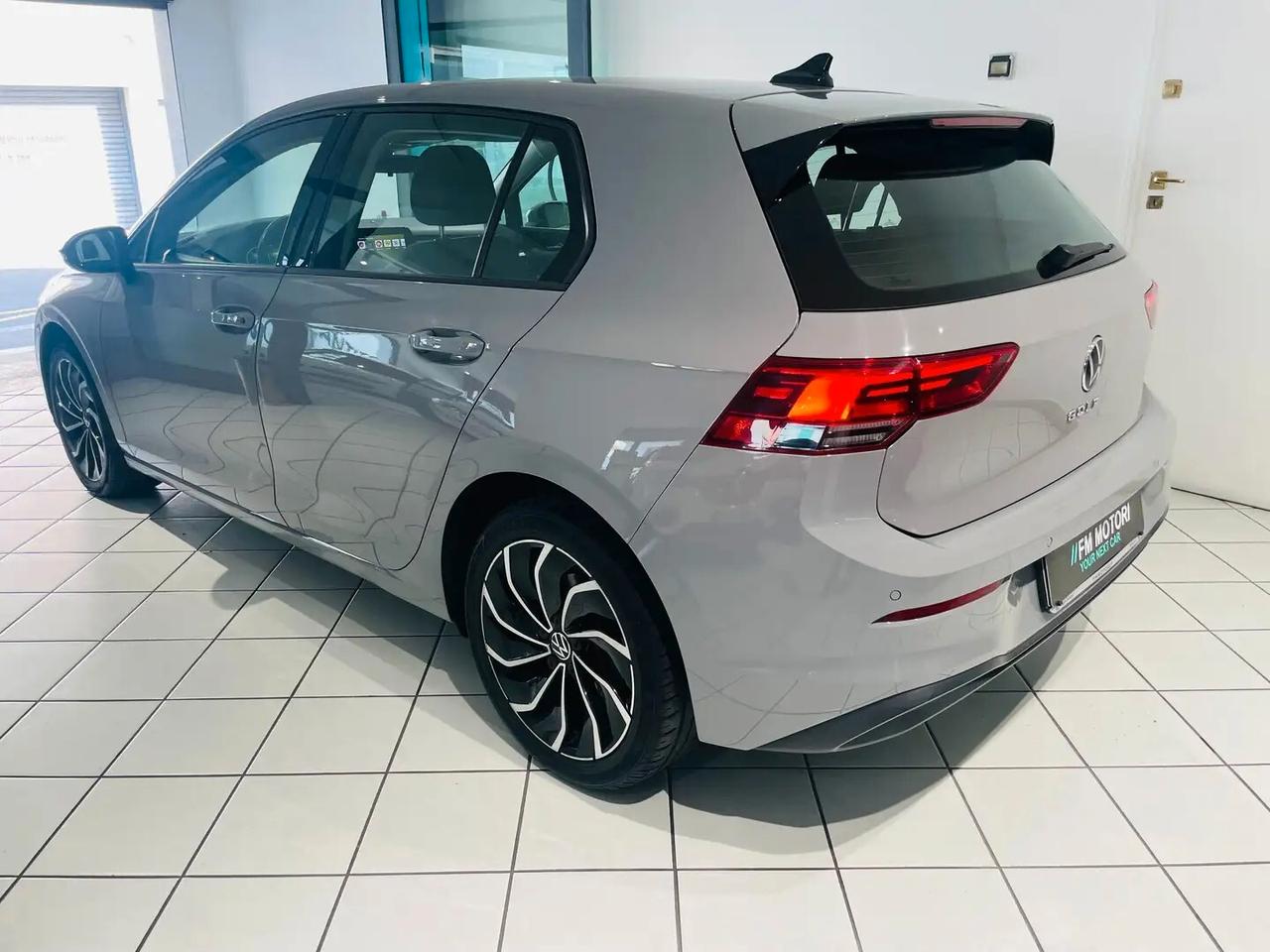 Volkswagen Golf VIII 2020 2.0 TDI 150 CV DSG SCR Style