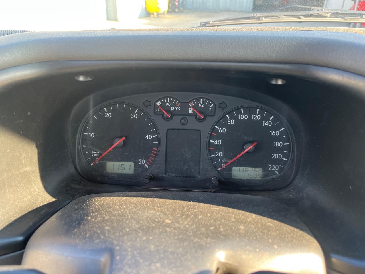 Volkswagen Transporter Transp. 2.5 TDI/88CV cat PC Furg. Quick