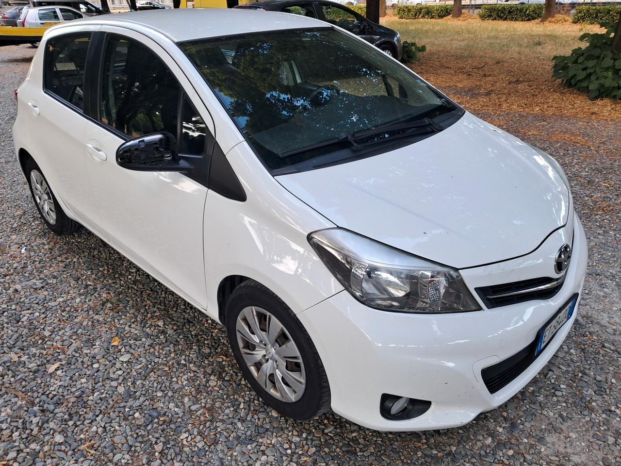 TOYOTA YARIS 1.4 D 2013