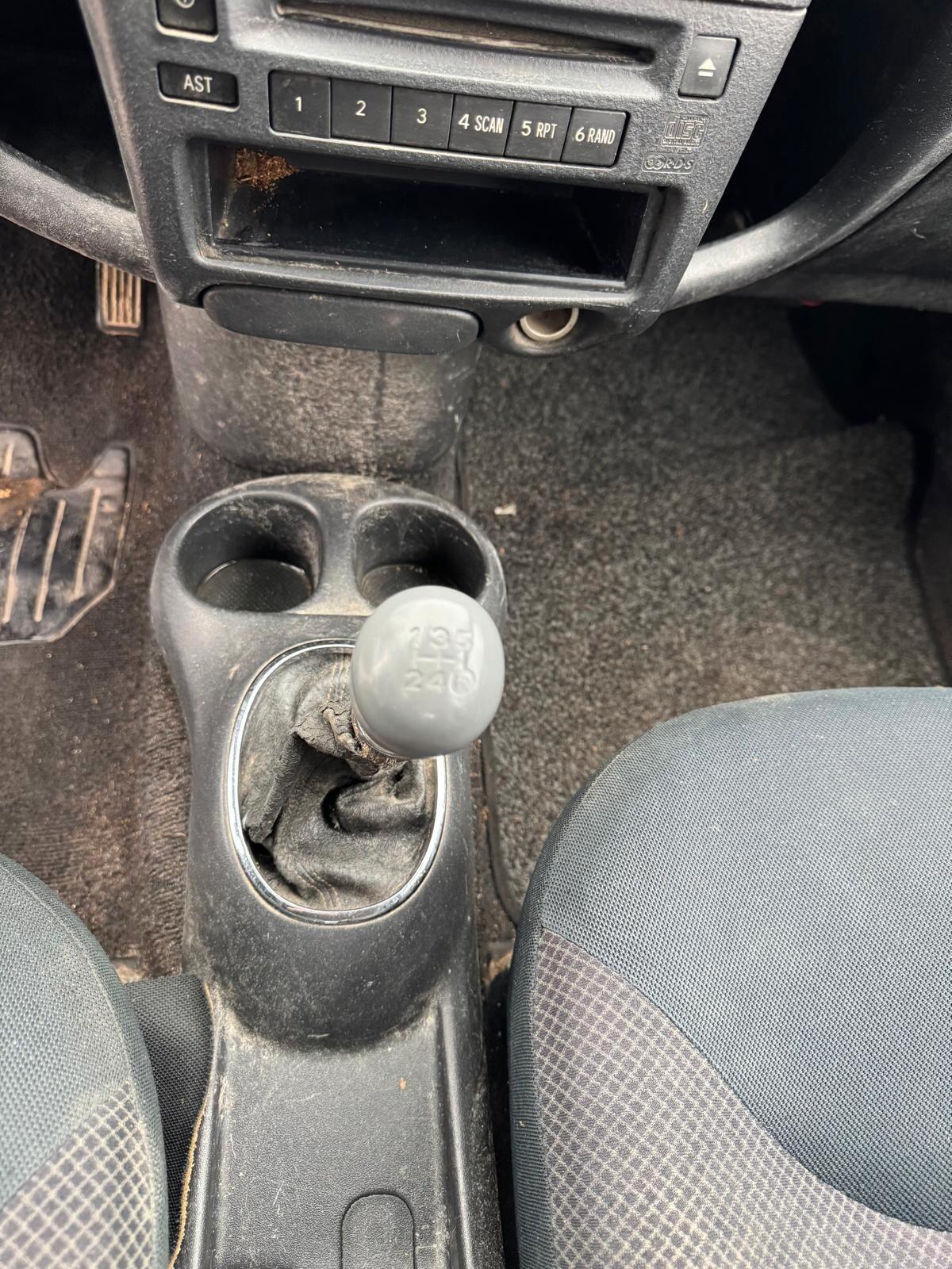 Toyota Yaris 1.4 tdi D-4D cat 5 porte 2004