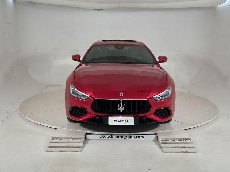 Maserati Ghibli III 2021 2.0 mhev Gransport 330cv auto