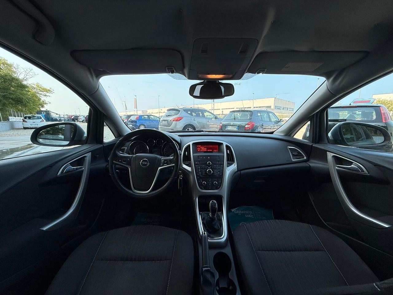 Opel Astra 1.4 100CV Sports Tourer Cosmo