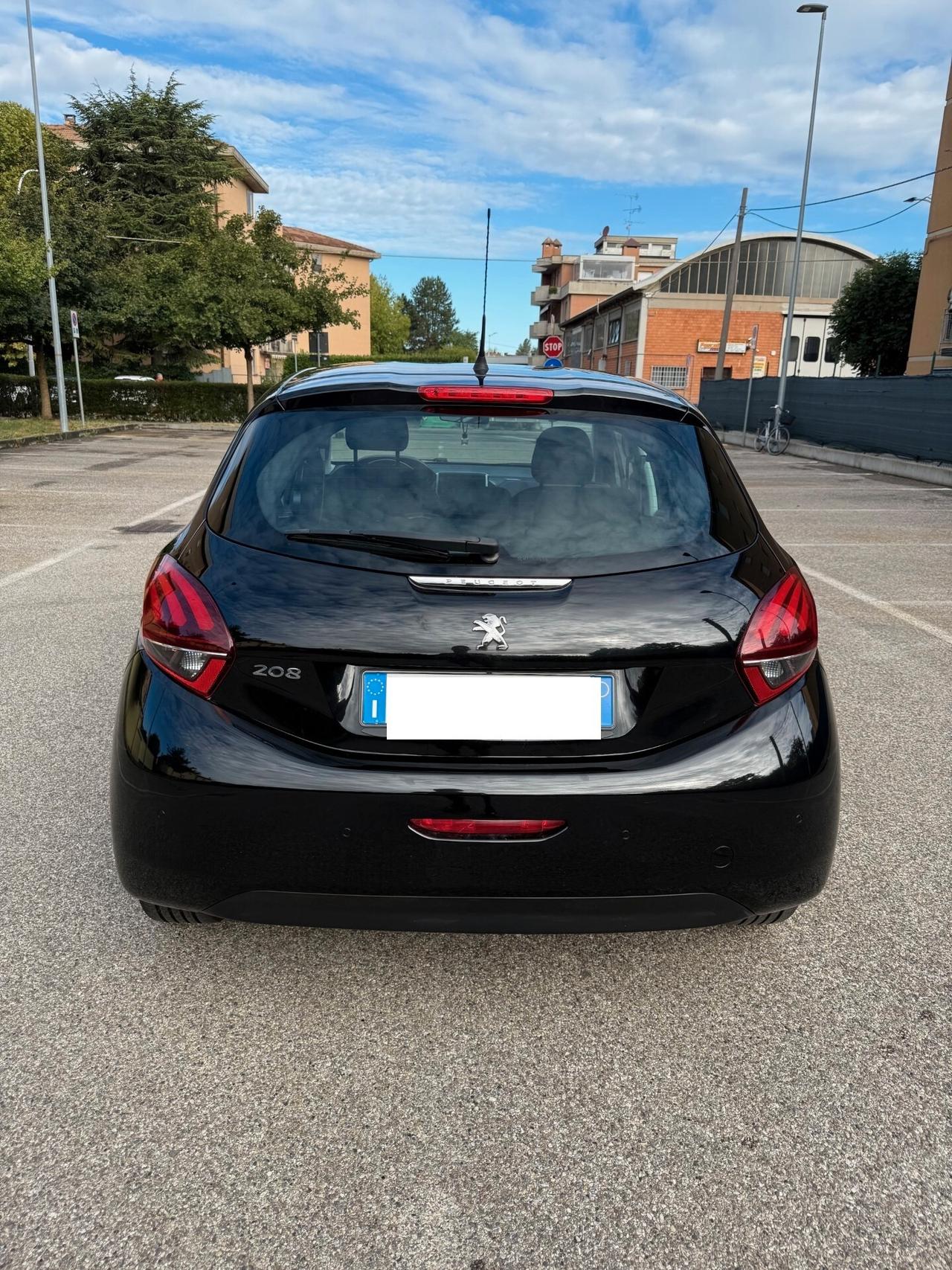 Peugeot 208 1.2 GPL - NAV. - NEOP. - 12 MESI DI GARANZIA -
