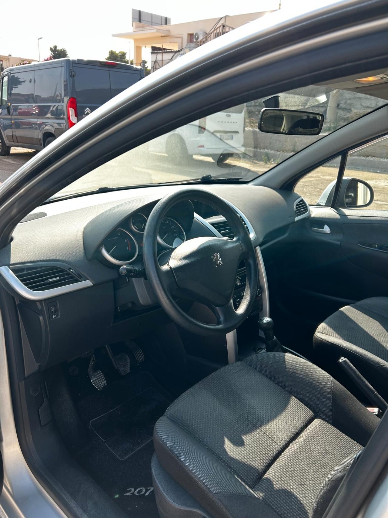 Peugeot 207 1.4 HDi 70CV 5p. Energie