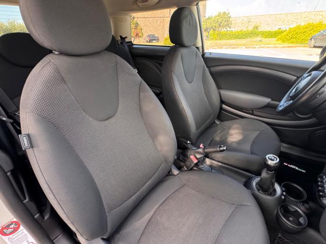 MINI Cooper D 1.6 COOPER D+CERCHI+V.SCURI.VOLANTE MULTIFUNZIONE
