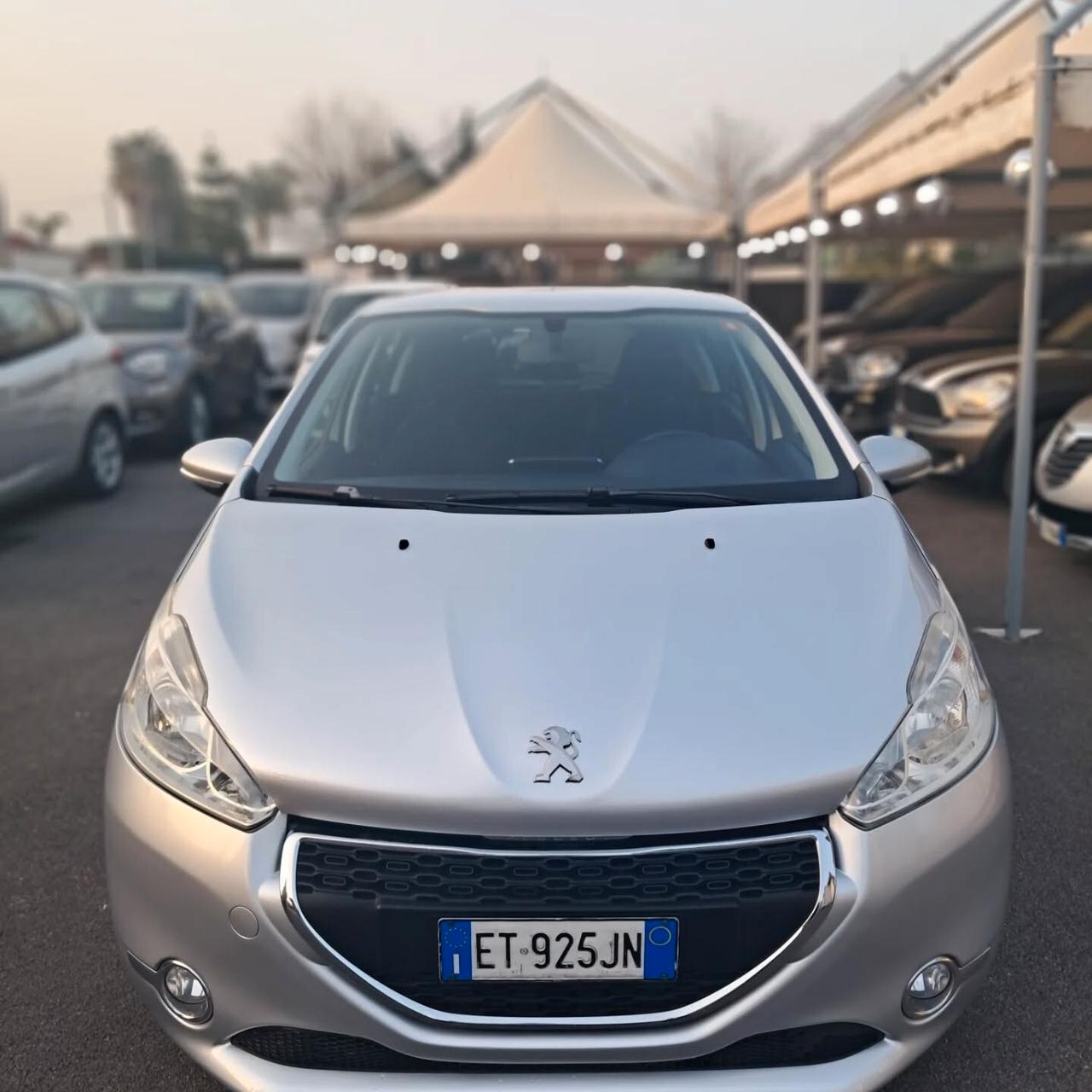 Peugeot 208 1.6 e-HDi 92 CV Stop&Start 5 porte Allure