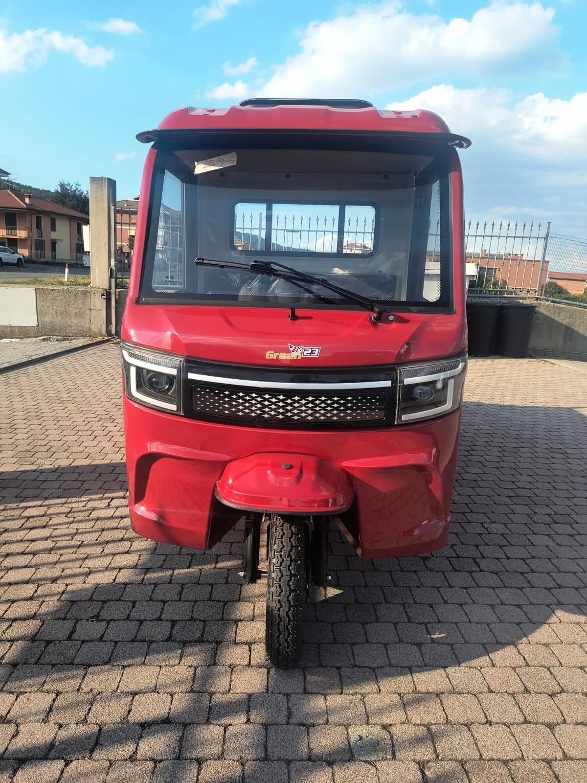 MOTOCARRO ELETTRICO CABINATO CASSONE RIBALTABILE