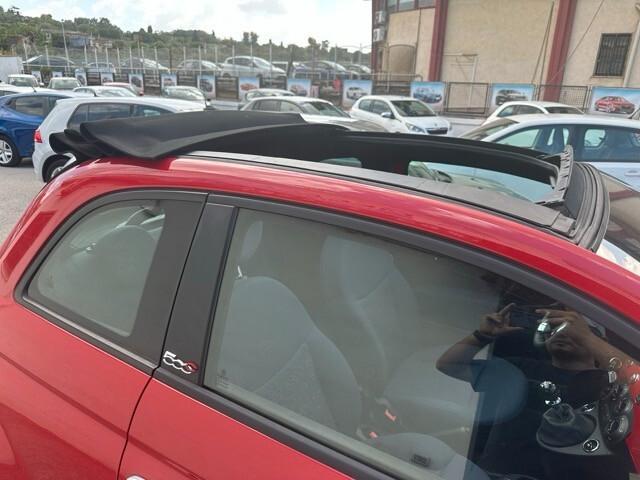 Fiat 500 C 1.0 Hybrid Red